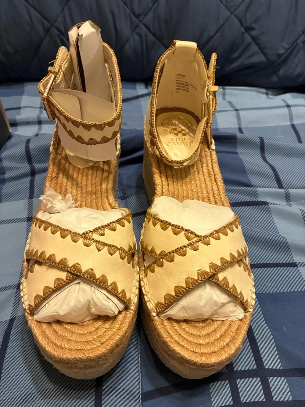 NWT Vince Camuto Cream and Tan Espadrille Platform Wedge Sandal Treyenn size 11